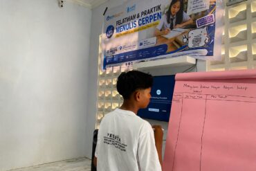 LUAZ Foundation Gelar Pertemuan ke-III Pelatihan Menulis Cerpen, Fokus Presentasi dan Penyempurnaan Naskah